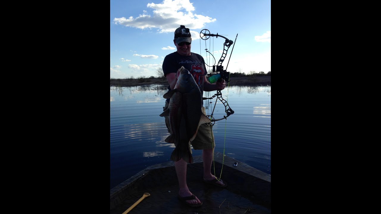 Texas Bow Fishing (Explicit)