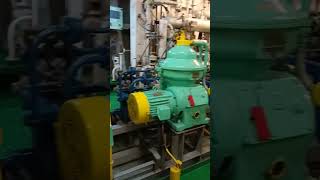 Inside a 23-year old ship's engine room🚢🚢