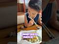 Comiendo sushi por primera vez #comida #probandocomida #videosvirales #diversion #humor #reacciones