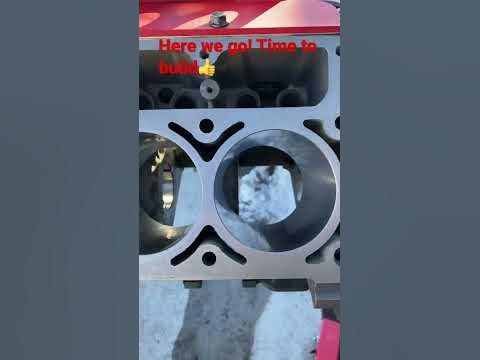 MOTOR REBUILD | Time to build the LS motor. LQ4 6.0 Iron Block Gen3