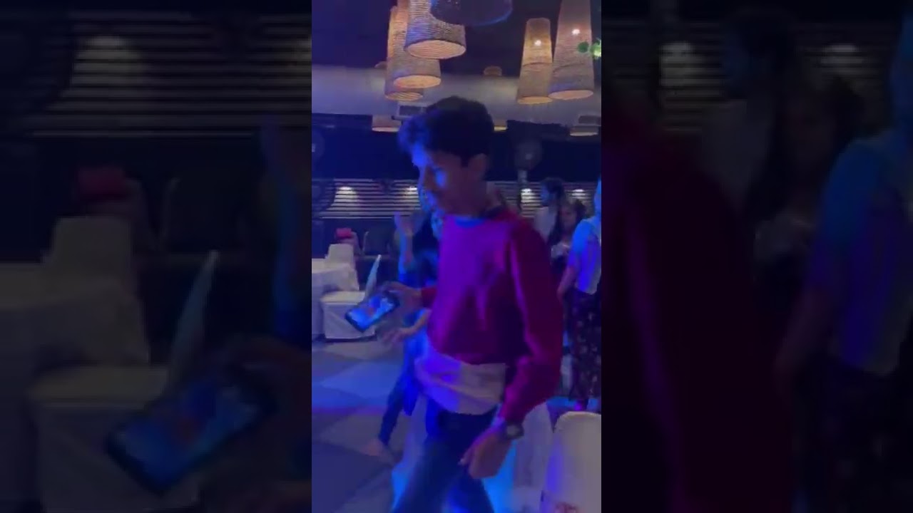 या व्हिडीओला कॅप्शन द्या... 