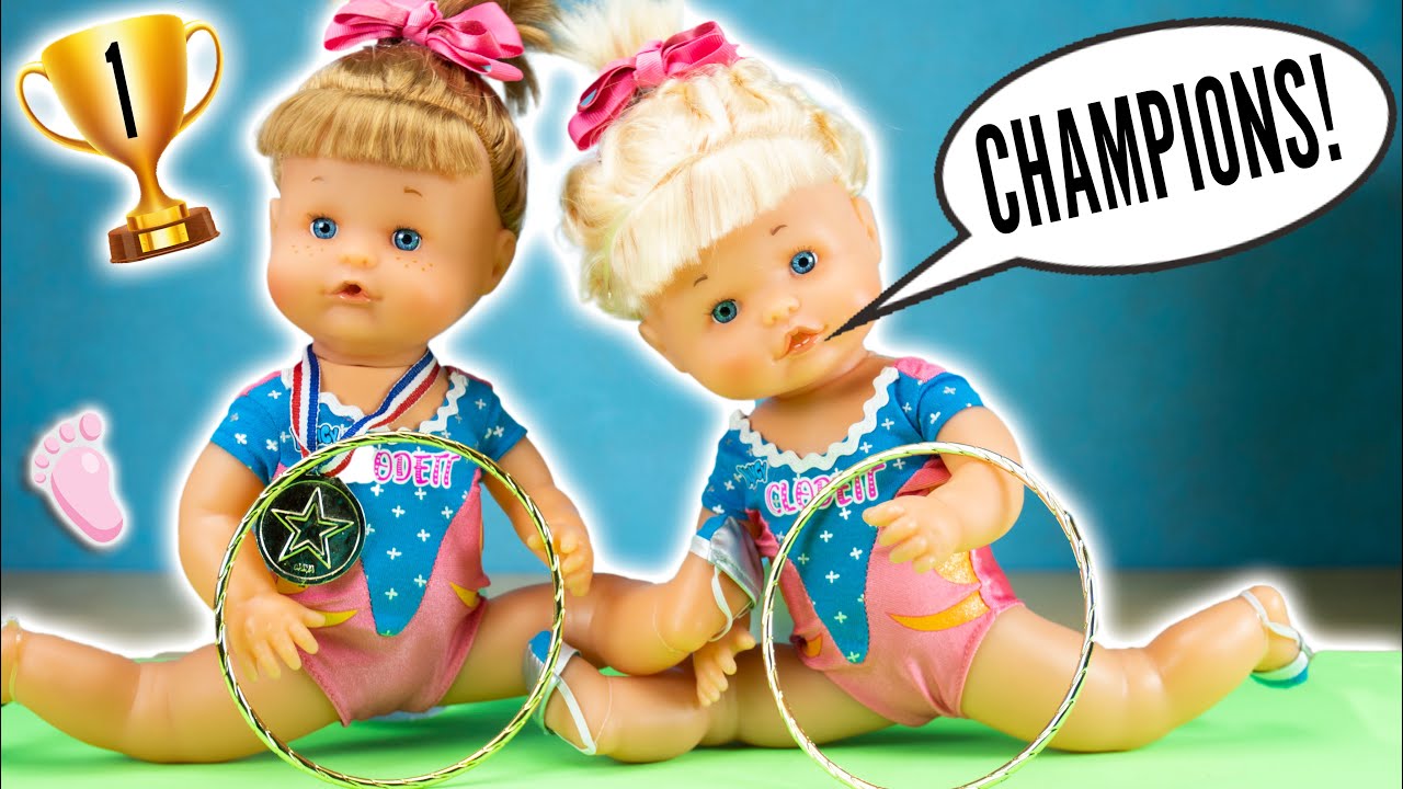 🥇NOA ET NOE: Compétition de gymnastique! Les jumeaux contre leurs amies triplés 🥈 Qui va gagner?