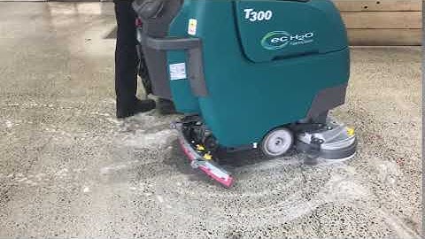 T300 Quick scrub and squeegee