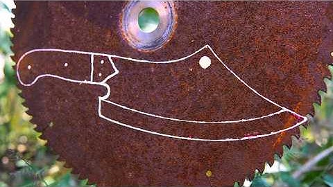 Make a sharp shark knife from a rusty saw blade