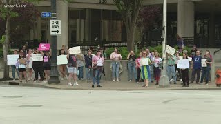 Leaked Supreme Court draft suggesting overturning Roe vs. Wade leads to protests in Louisville