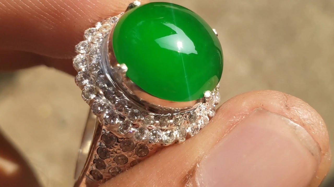 Very expensive piece of Jade - YouTube