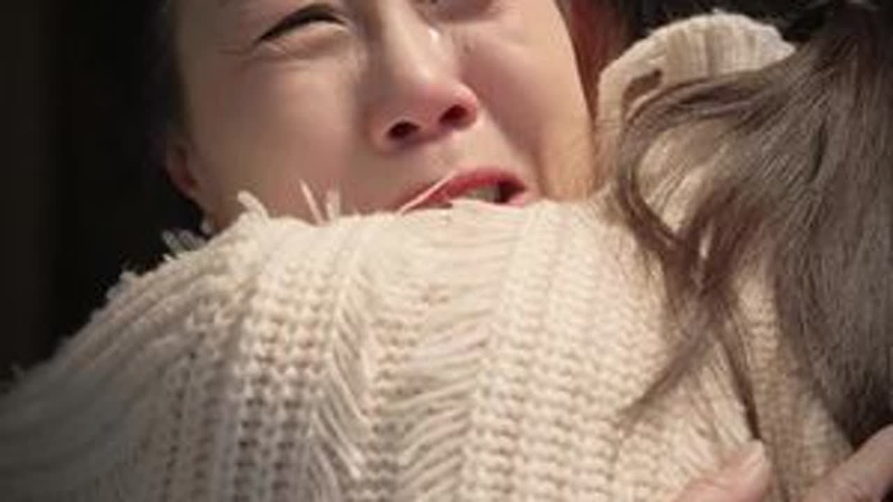 一句“累不累啊...”，赚足了眼泪，看到最后