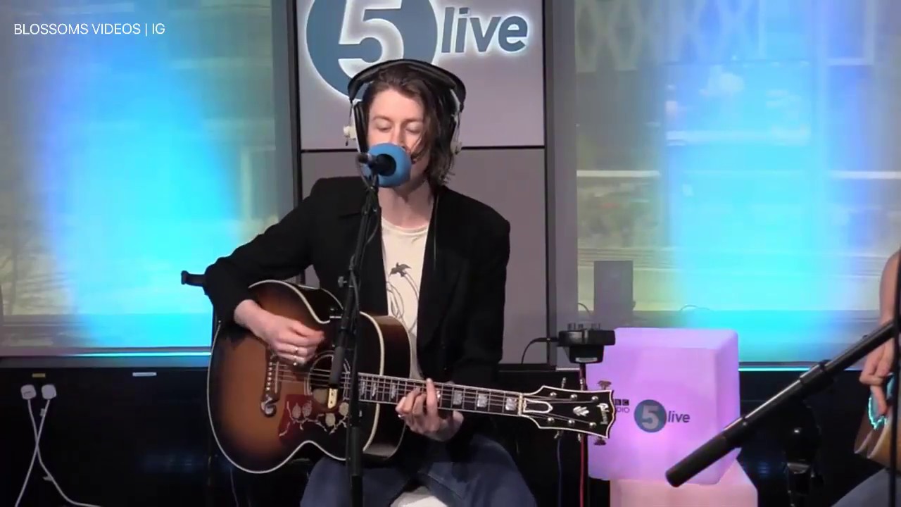 blossoms-there-s-a-reason-why-i-never-returned-your-calls-live-at