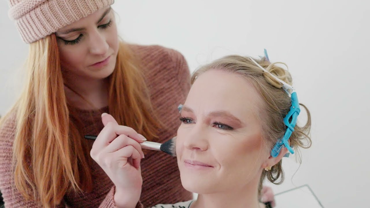 Professional Headshot Session in Utah Studio | 3 Outfits + Hair & Makeup