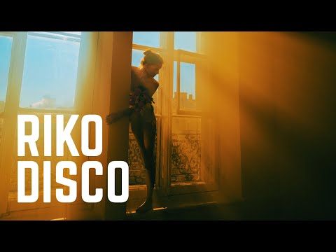 BLOND:ISH & Nico