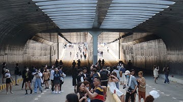 Hầm chui 723 tỷ thu hút nhiều người trước ngày thông xe