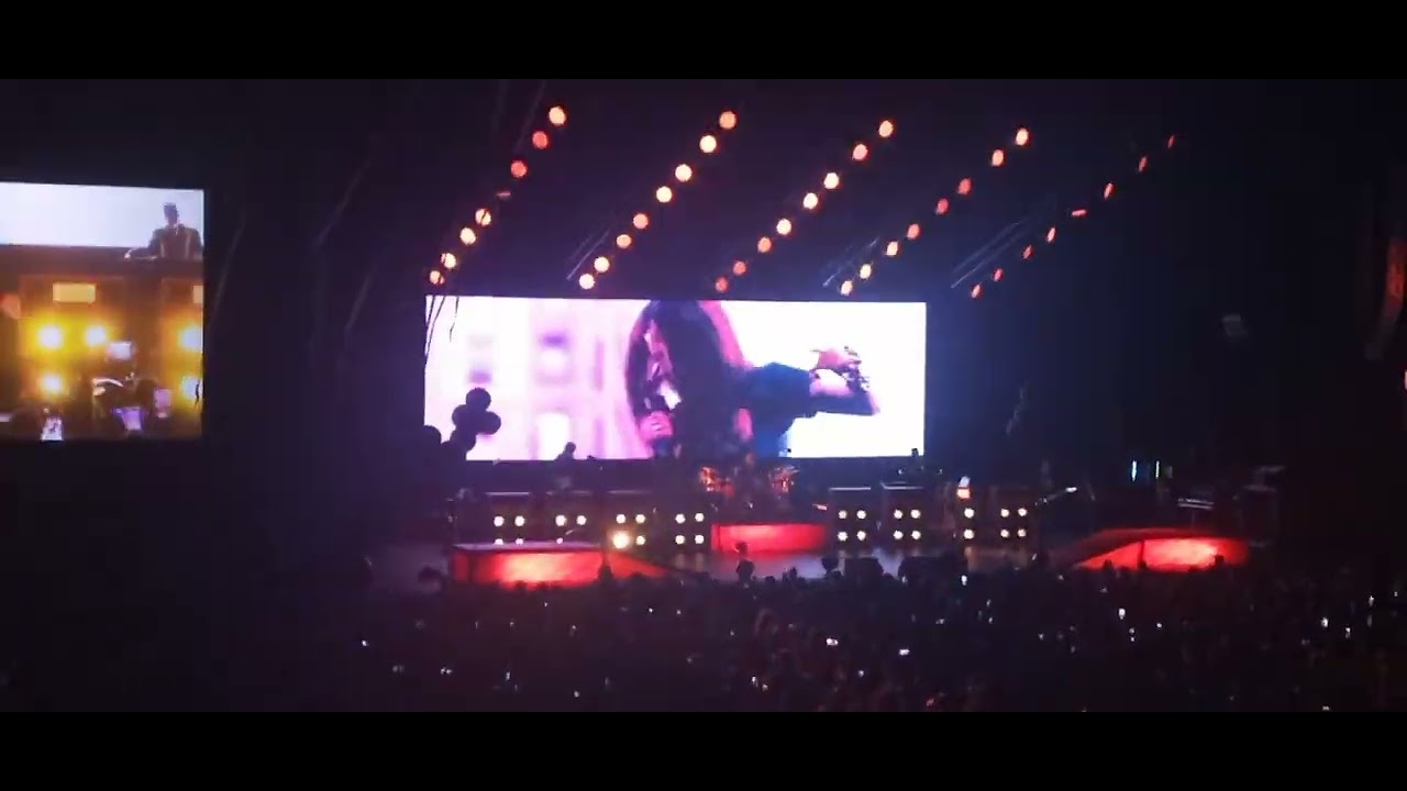 Sk8er Boi Avril Lavigne Concert Caesars Windsor Ontario Canada