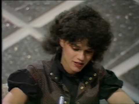 Noddy Holder (Slade) on Mike Read's "Pop Quiz" 1981 - with Roy Wood