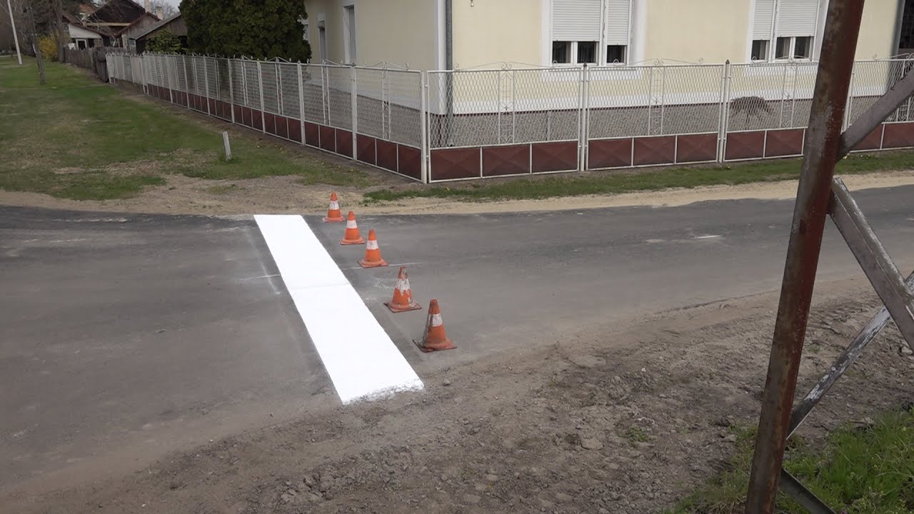 2024.03.22. - 184 méternyi új aszfalt Hajdújáráson