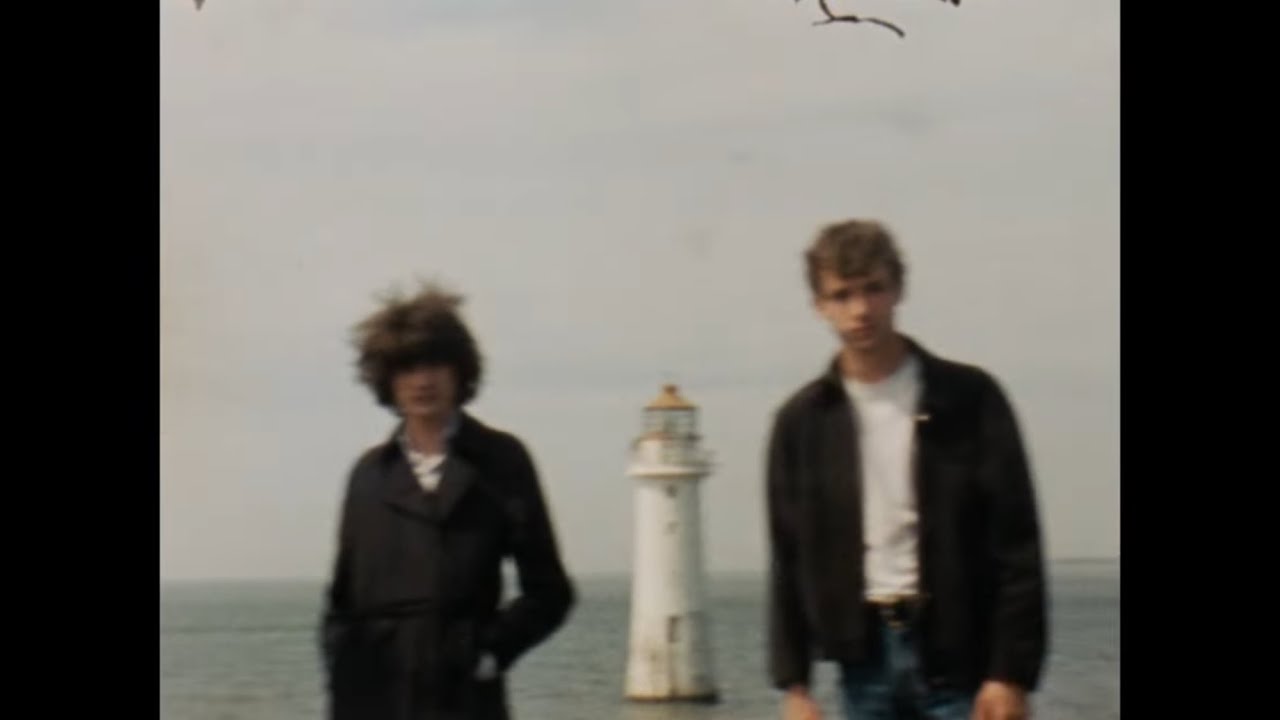 The Dream Machine - Flowers On The Razorwire (Official Video)