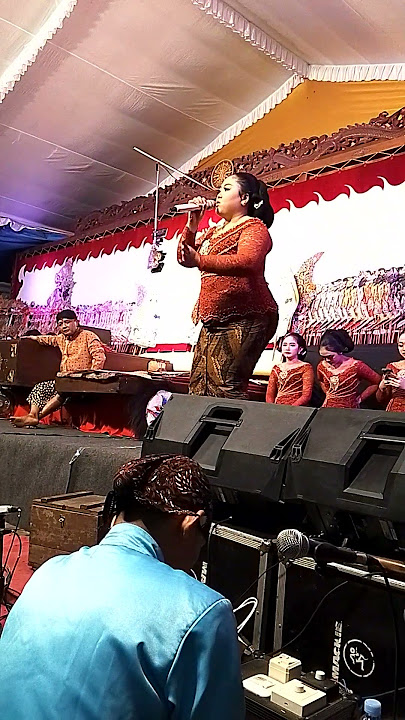Sinden Pipit nembang kembang Arom probolinggo#Tawon lanceng chanel