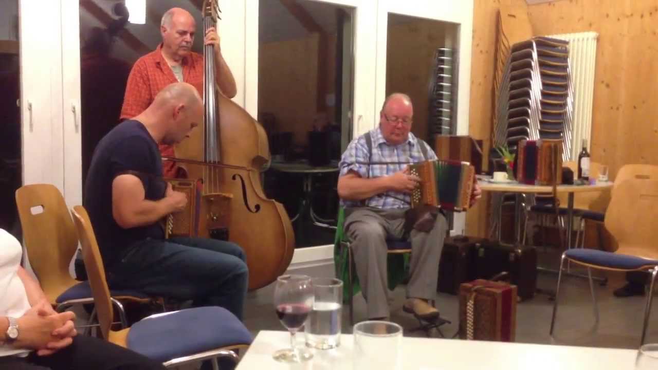 Schwinge u örgele, Ländler von Josef Stump (Th. und W. Aeschbacher,HR. Nyfeler Bass)