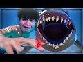 Fortnite MEMES I watch while dying from sharks...