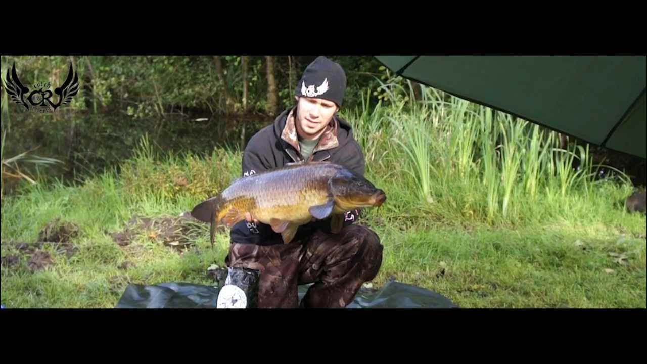 Karpfen angeln an einem kleinen See mit dem Team von Catch&Release Part