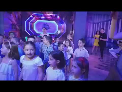 ანას ზეიმი გამოსაშვები საბურთალოზე