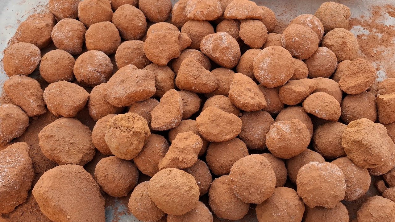 Pure red dirt dedicated to @Ranakaifi-u9c  @Islamic-fs10 @RimshaAli-q3t  ❤️