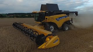 New Holland CR 9090