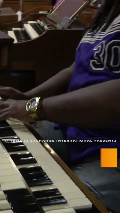 Hammond organ played by Carlos
