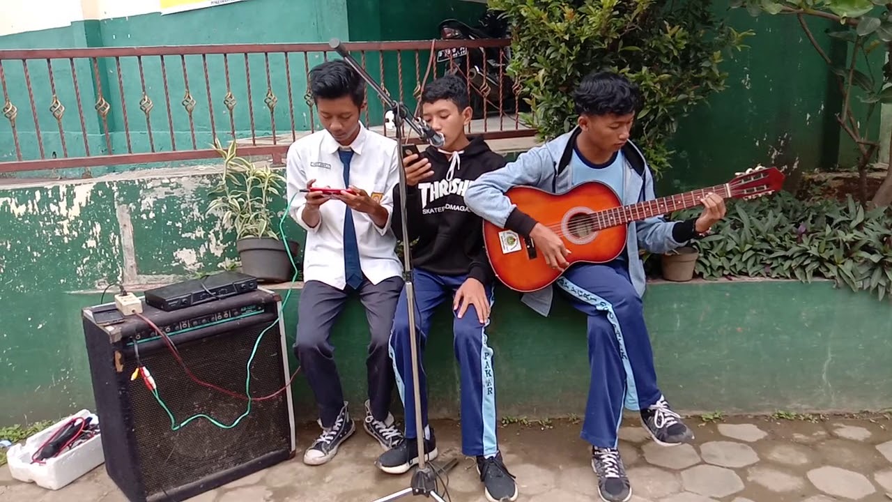 Cinta Bukan Dusta + Rinto Harahap + NoahCover YouTube