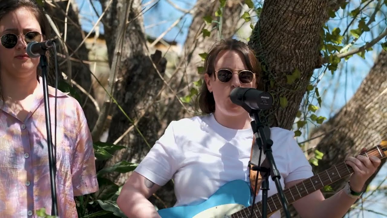 Pillow Queens - No Good Woman | Treehouse Sessions