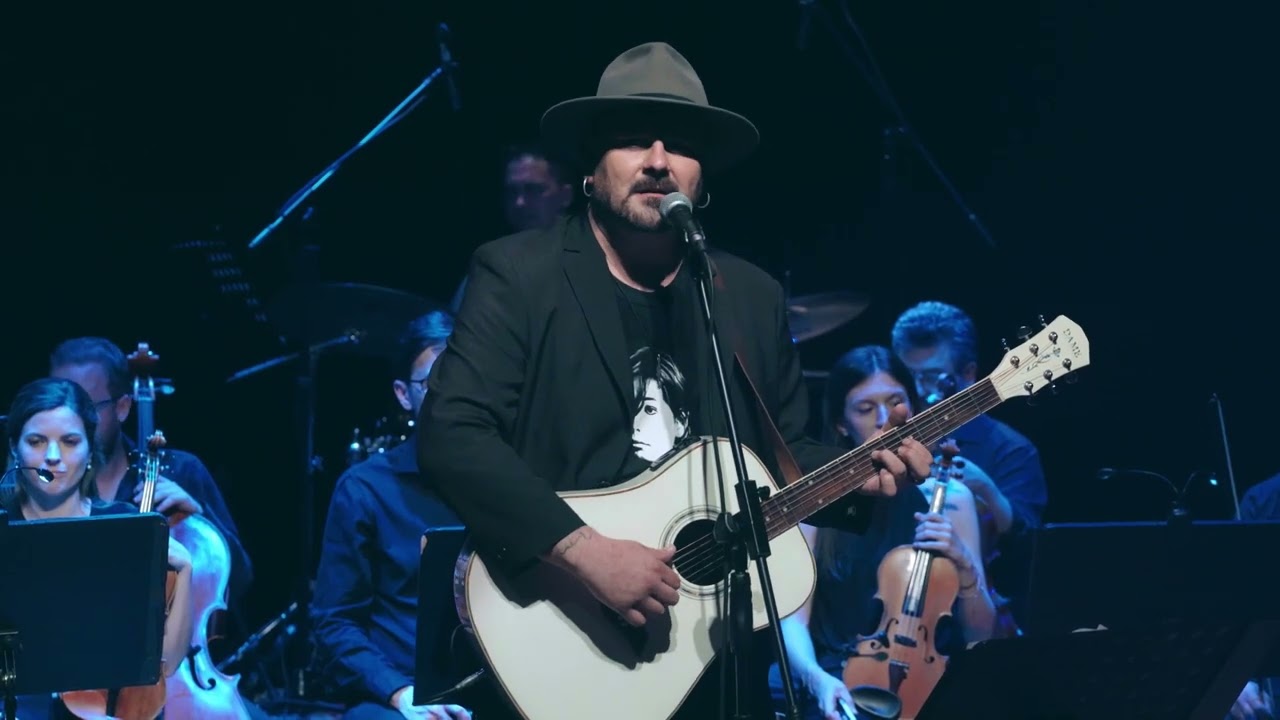 Nico Favio "Ella ya me olvidó"