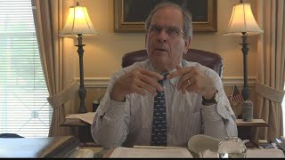 Macon Mayor Robert Reichert signs executive order urging people to wear masks