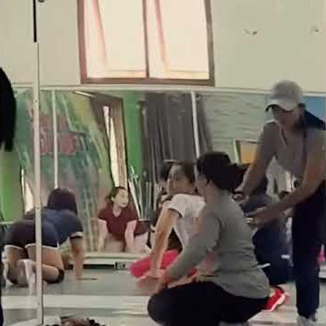 Ngintip yg jongkok. Story WA Instagram tiktok 30 detik lucu unik keren menarik