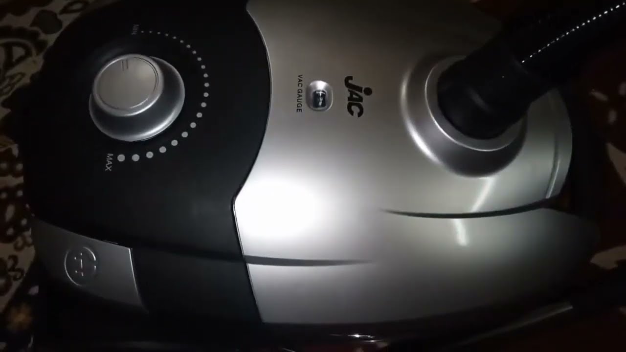 ريڤيو عن مكنسة كهربائية جاك 2400وات لو عاوزة تعرفي العيوب والمميزات لازم تشوفي الفيديو ده