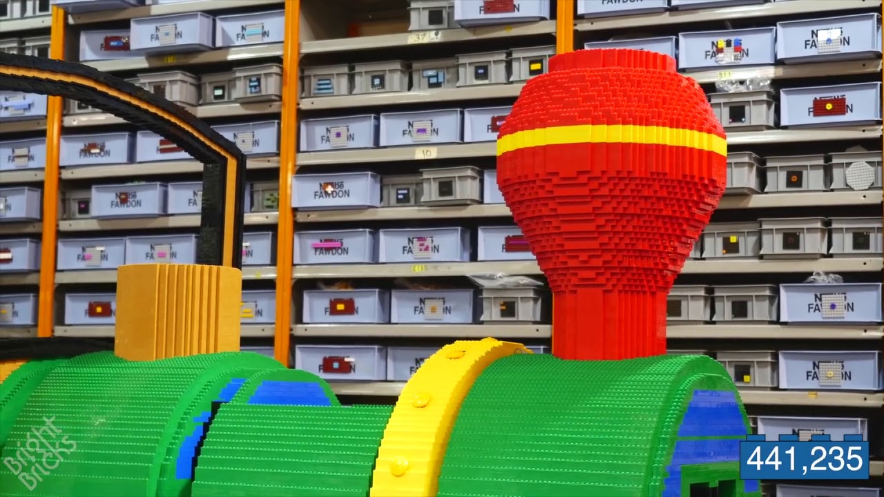 LEGO Santa Express   Bright Bricks Timelapse