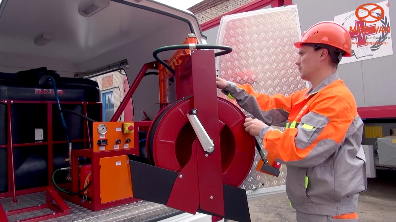 Мобильный каналопромывочный комплекс на базе шасси ГАЗ Соболь.