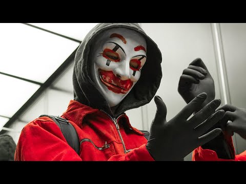 افتكروه مجرد شاب منعزل ومهووس بس طلع زعيم الهكرز اللي العالم كله بيدور عليه ملخص فيلم   