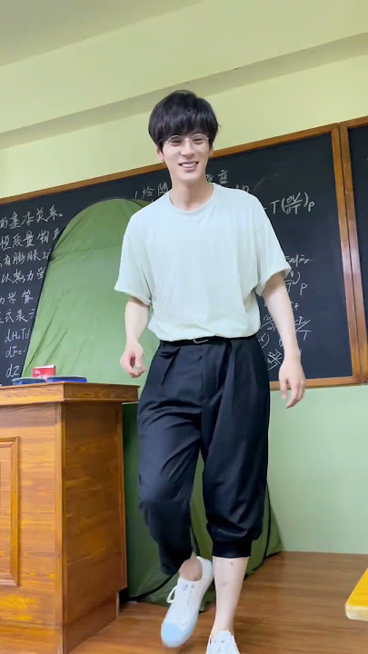 Miles Way / Wei Zhe Ming