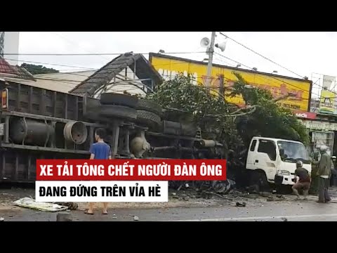 Video Kinh hoàng xe chở phân lao lên vỉa hè, tông chết một... - youtube