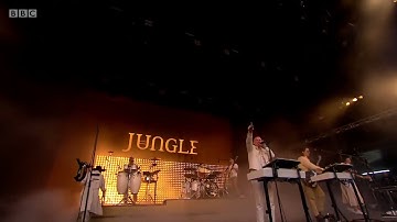 Jungle performs 