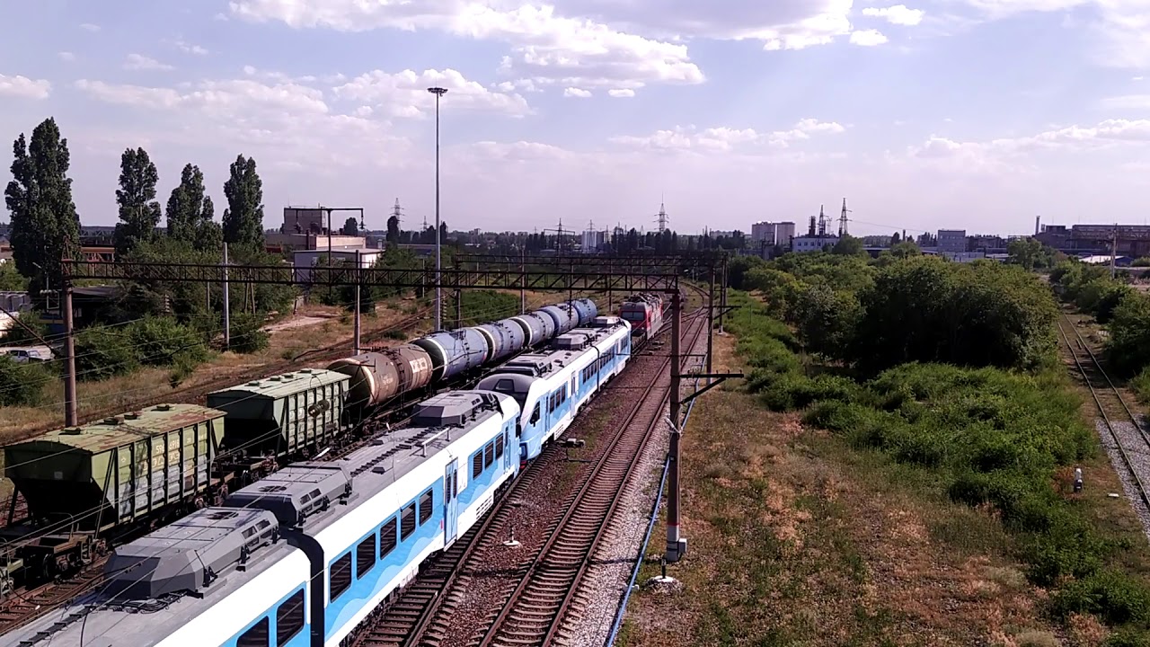 Пригородные поезда джанкой. Ра3 рельсовый автобус Феодосия. Станция Феодосия ра3. Джанкой Феодосия поезд. Джанкой РЖД.