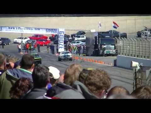 Super Fred vs. Voorend