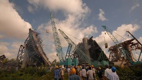 KÍ ỨC VỀ SỰ CỐ CẦU CẦN THƠ  - CAN THO BRIDGE CRASHED DOCUMANTARY FILM