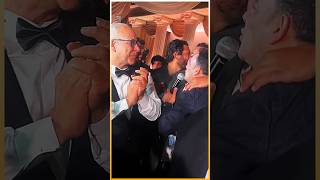 مصطفى قمر يرقص مع بيومى فؤاد فى حفل زفاف ابن بيومى فؤاد