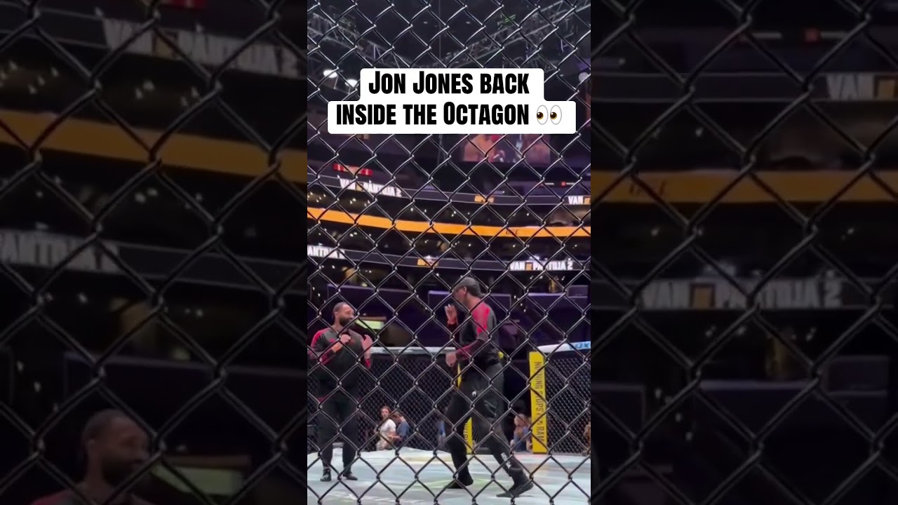 Jon Jones in the cage with Gable Steveson 🤝 #UFC331 (via cclegaspi/TT)