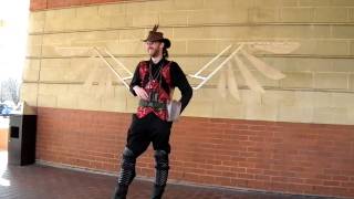 Minami 17: Cosplay: Steam-punk mechanical wings opening