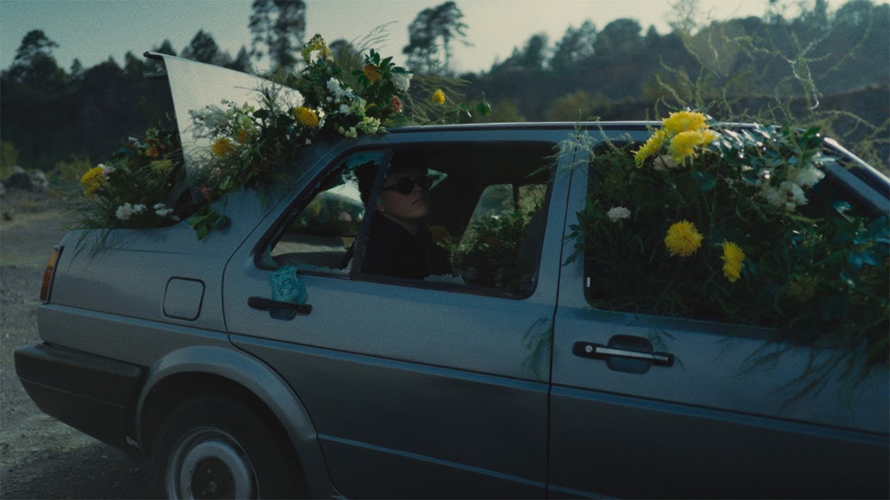 Armenta - PENSANDO Y PENSANDO [Visualizer Oficial]