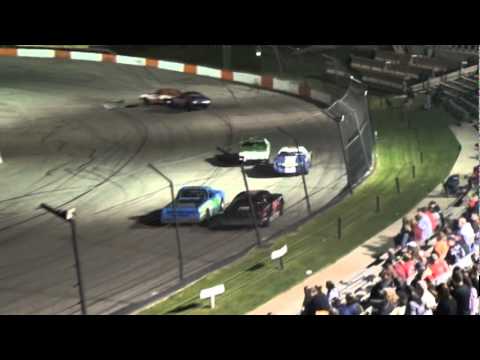 Thunderstox Feature @ La Crosse Speedway 5-7-11