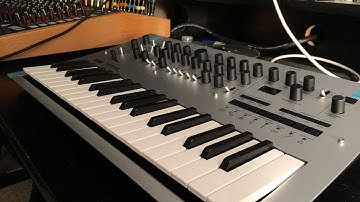 Korg Minilogue 4 voice analog poly synth unboxing quick jam, demo first impressions synthesizer