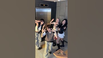 ⁺˚*･༓내가 가야 할 층을 골라⁺˚*･༓☾ #Elevator With #VIVIZ #백현 #BAEKHYUN #비비지 #은하 #EUNHA #신비 #SINB #엄지 #UMJI