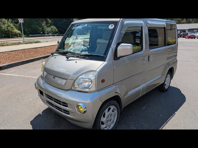 1999 Mitsubishi Town Box Wide RWD AT 1.1L 3 row 23k Mi only - YouTube
